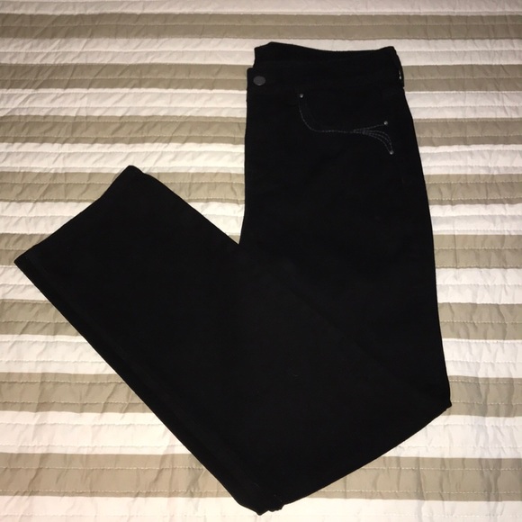 Gloria Vanderbilt Denim - Black straight leg jeans